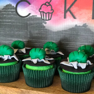 hulk cupcakes